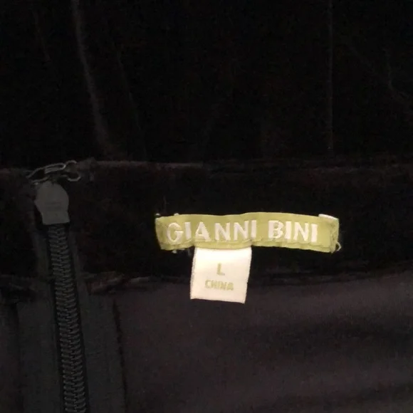 Gianni Bini midi black velvet,ruffled tiered skirt. - Picture 13 of 13